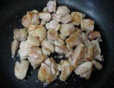 ごぼうと鶏たまの煮物　調理②