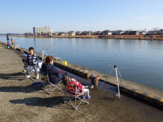 土浦港でワカサギ釣り (14)