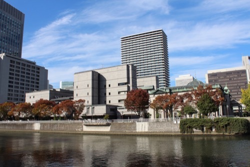 0198：日本銀行大阪支店 土佐堀側の南岸より