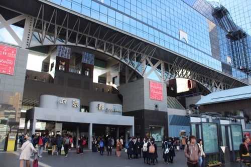 0211：JR京都駅ビル 中央出口①