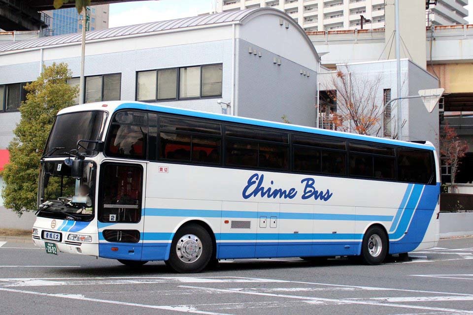 愛媛バス あ2002