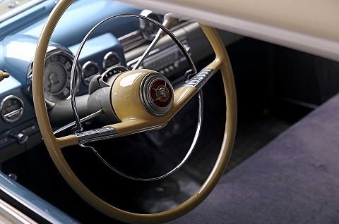 1949-mercury-eight-steering-wheel.jpg