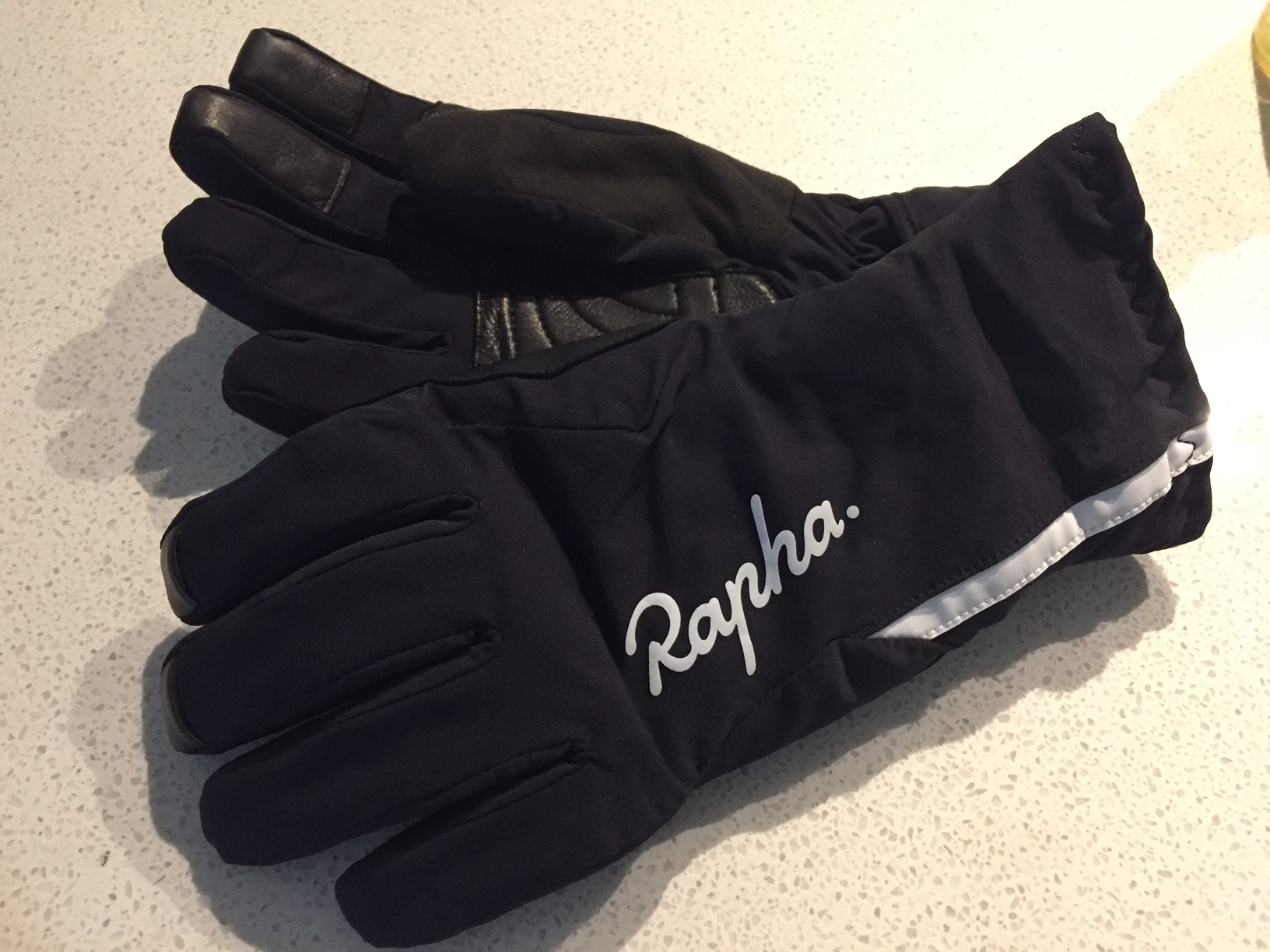 氷点下ライド/Rapha Deep Winter Glove - まーちんのNYロードバイク物語