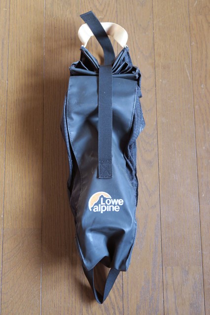 Lowe Alpine Crampon Bag - ロウ・アルパイン・クランポン（アイゼン）バッグ | 『それいいな！』の山道具