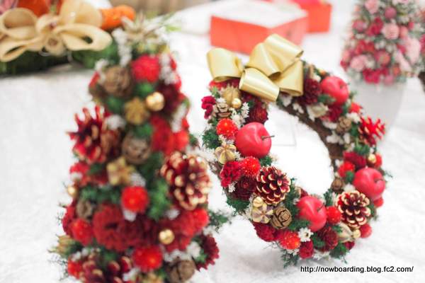 お花屋さんで買う大人の本格クリスマス飾り―日比谷花壇のクリスマス 