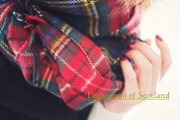 英国王室愛用ロキャロン（Lochcarron of Scotland）のタータンストール ―10年贔屓のお店「ヨーロッパ雑貨バッグ キャロン国」 -  きれいめファッション・ごほうびブランド
