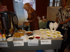 各国料理も美味しく、インドネシア料理も